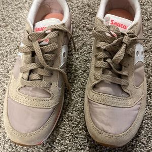 Saucony Jazz Low Pro women’s sneaker